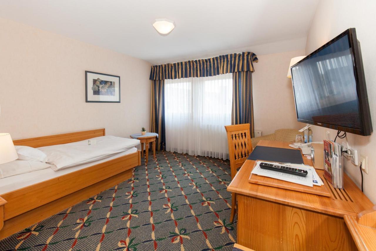 Landgasthof Hotel Hirsch Loßburg 외부 사진
